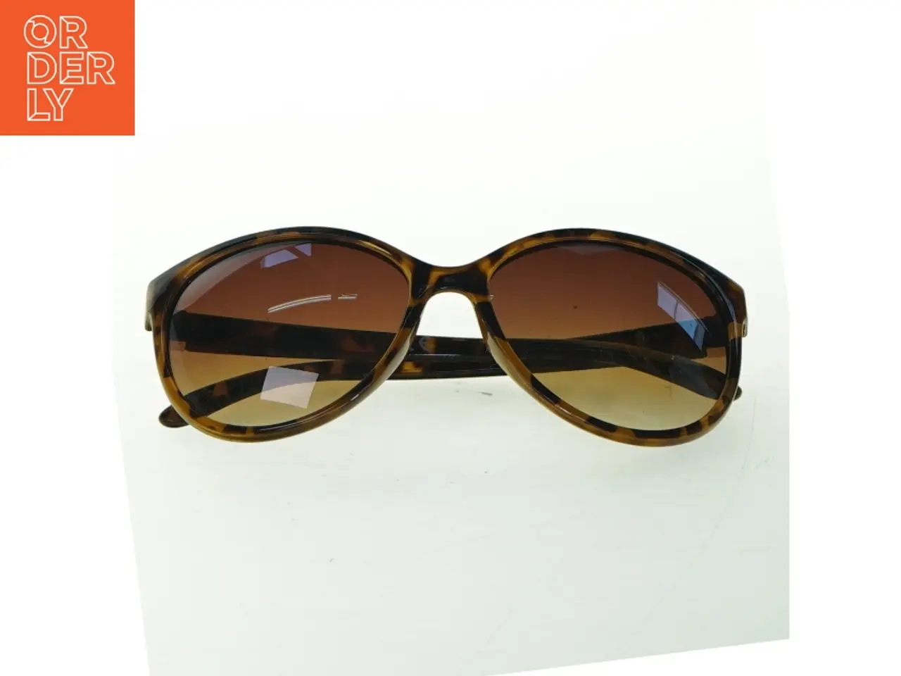Billede 1 - Solbriller med brune nuancer (str. 14 cm)