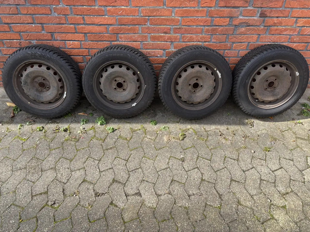 Billede 3 - 185/65R15 Nokian Snowproof 2 vinterdæk
