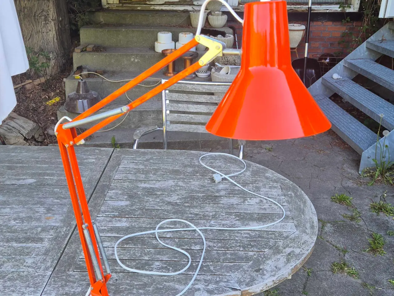 Billede 1 - Flot orangerød arkitektlampe i dansk design