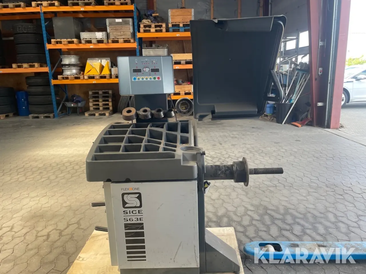 Billede 2 - Hjulafbalanceringsmaskine Flexone Sice S63E