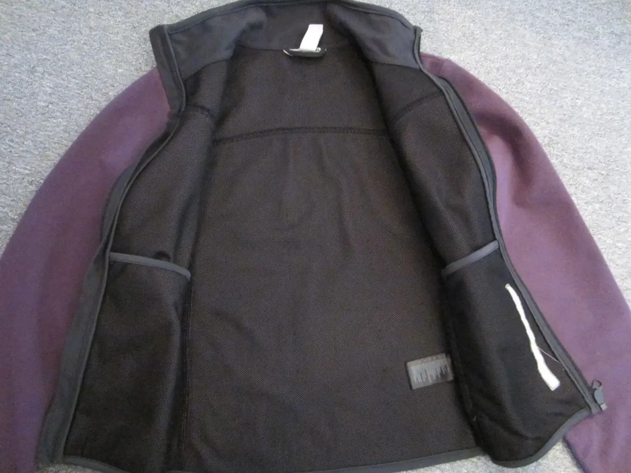 Billede 5 - Lilla jakke - softshelter i str. 164 