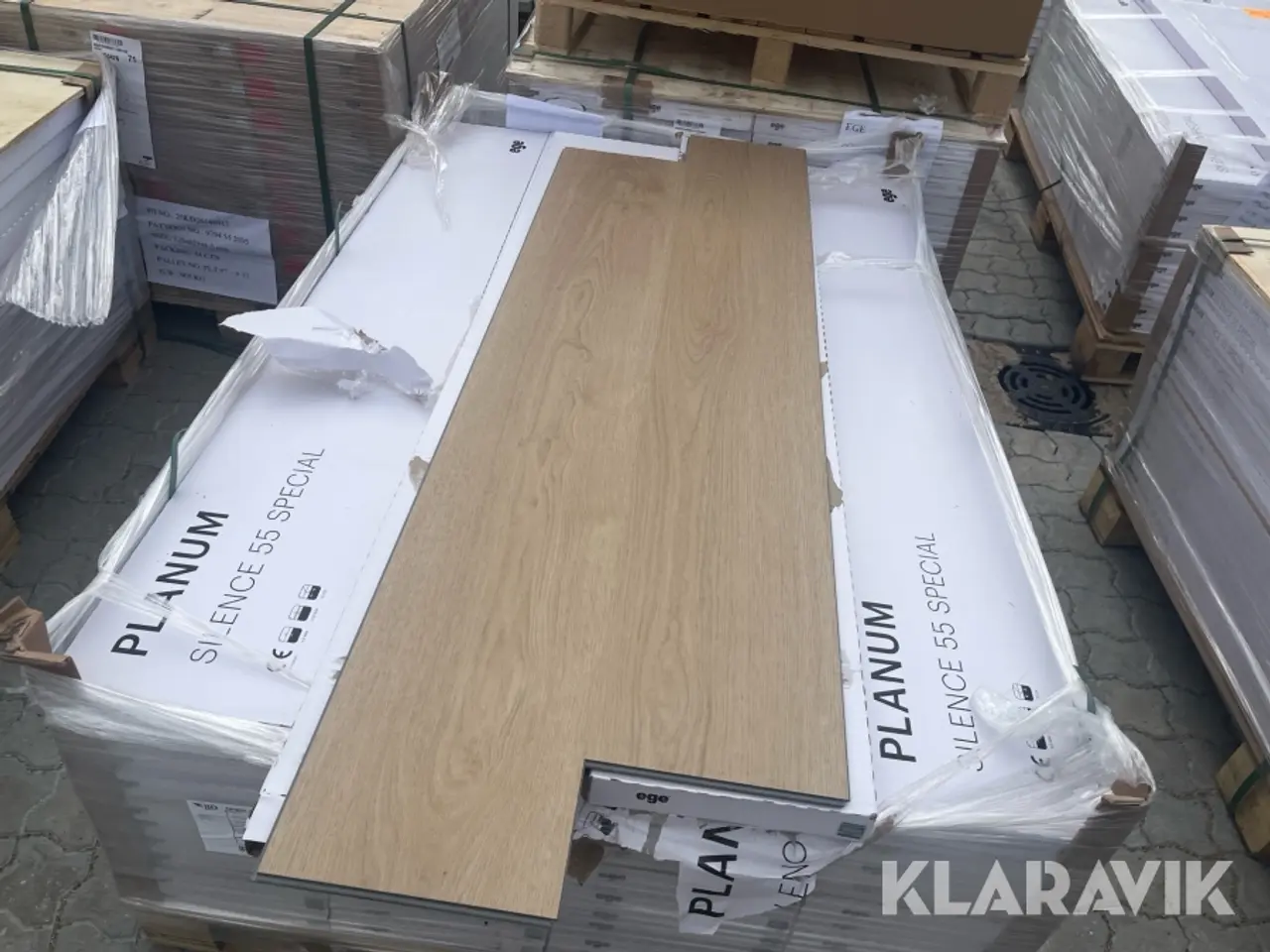 Billede 2 - Gulv Ege SPC vinyl 55 speciel eg 110 kvadratmeter