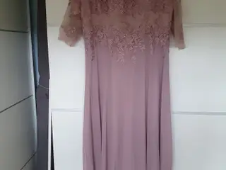 "Brudens Mor " kjole i dusty rose