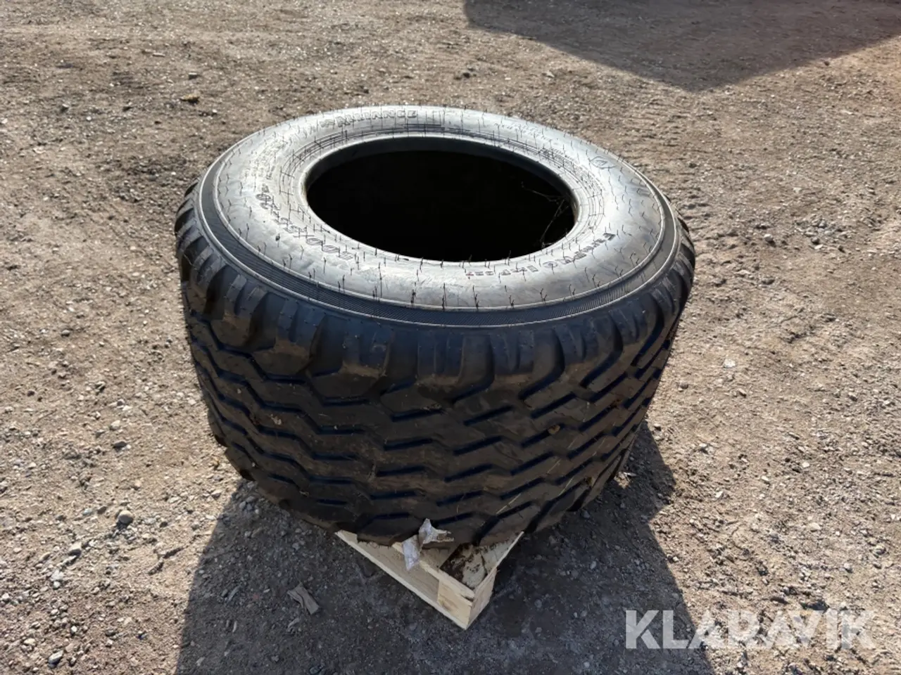 Billede 2 - Landbrugsdæk Alliance FarmPRO Imp 327 1 styk
