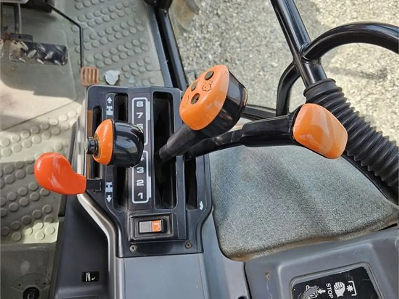Billede 21 - Ford 6640 Powerstar SLE - 4 ton / 4WD / 16x16 electro shift