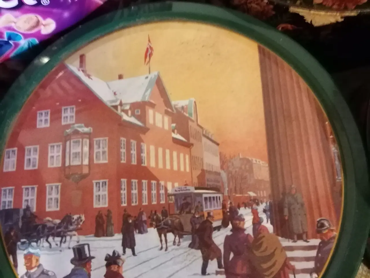 Billede 2 - Dåser til julesmåkagerne pr. stk. 25,-