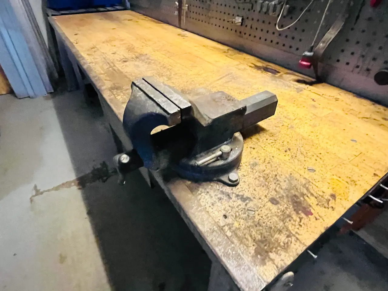 Billede 6 - Arbejdsbord m. bagplade + Indhold