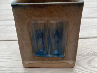Gunnar Nylund – Flot stentøjsvase (9cm)