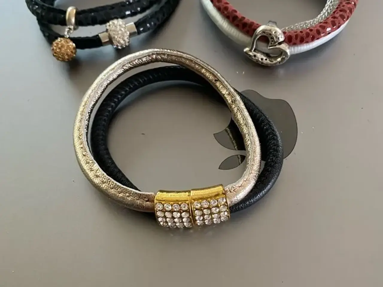 Billede 9 - Flotte armbånd