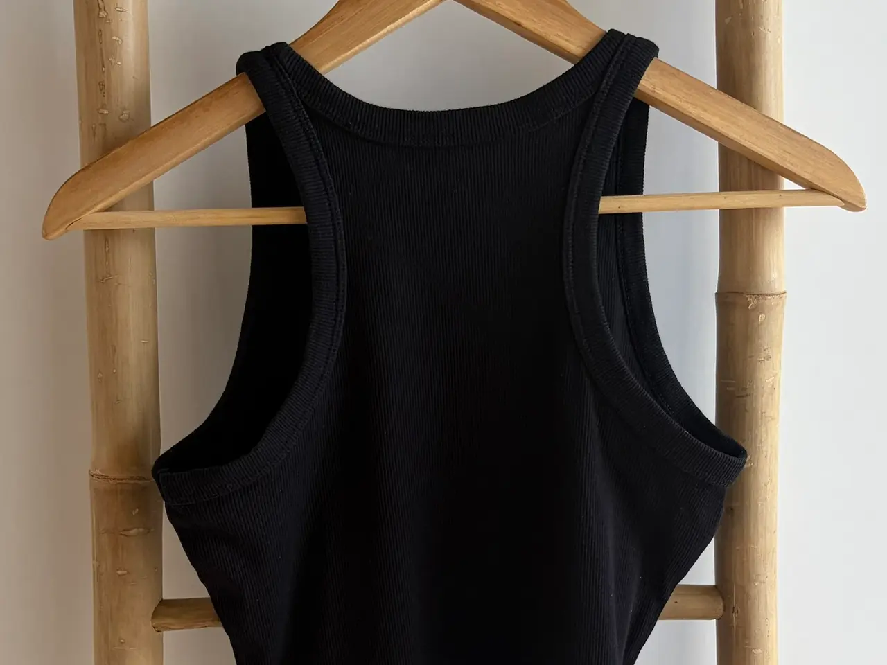 Billede 3 - H&M ribbet crop top, str. 158-164 - 2 stk. S/H