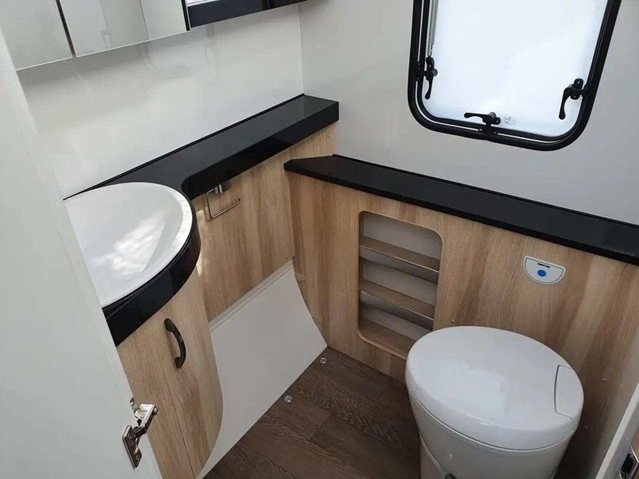 Billede 6 - Campingvogn - Hobby de luxe 460 SFf 2024 NY