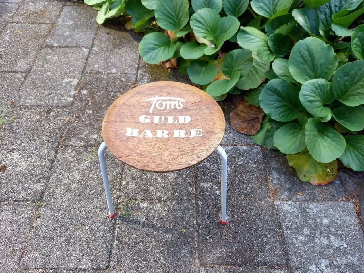 Billede 1 - Unik Taburet I teak finer.