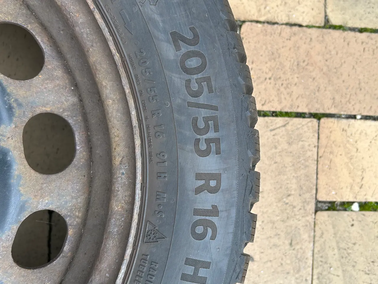 Billede 3 - Næsten nye vinterhjul 205/55 R16
