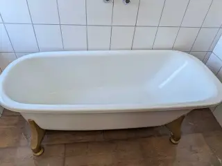 Som Nyt Luksusbadekar – Ren Forkælelse Ventar! ✨️