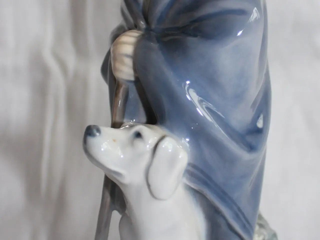 Billede 3 - Hyrde med hund, figur fra Royal copenhag