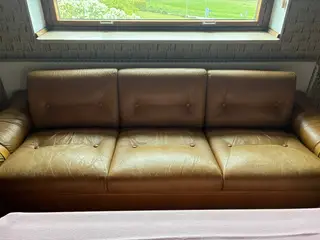 Sofagruppe 3-2-1 i cognacfarvet læder