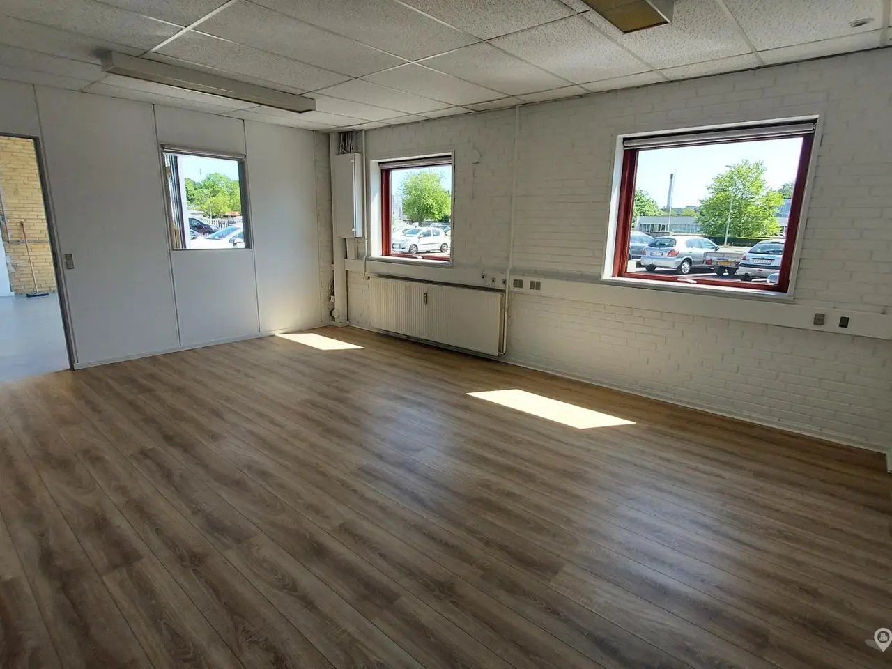 Billede 18 - Autoværksted / Værksted / Lager/ Produktion / Showroom – Med stor port