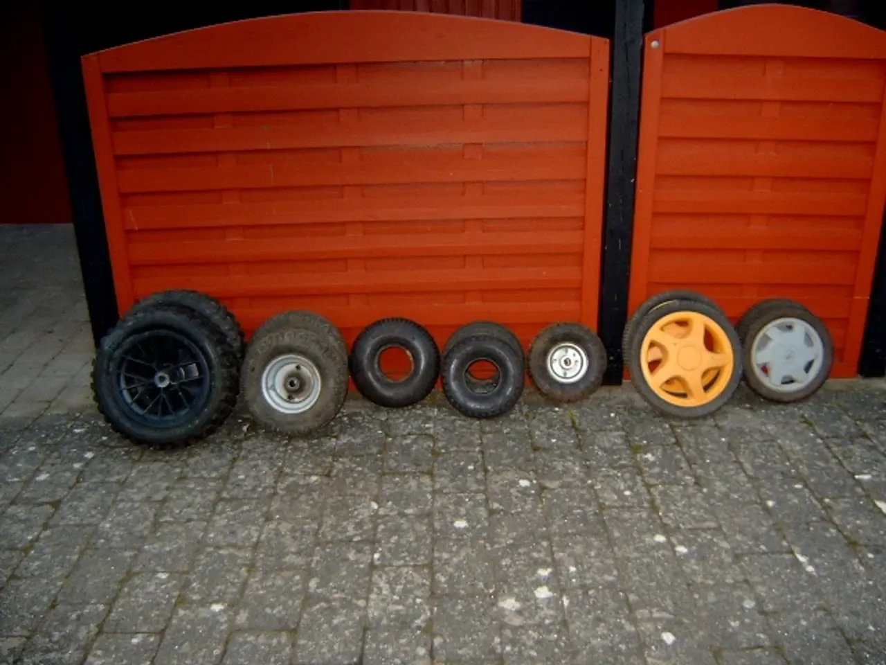 Billede 1 - Havetraktor-Plæneklipper hjul/dæk