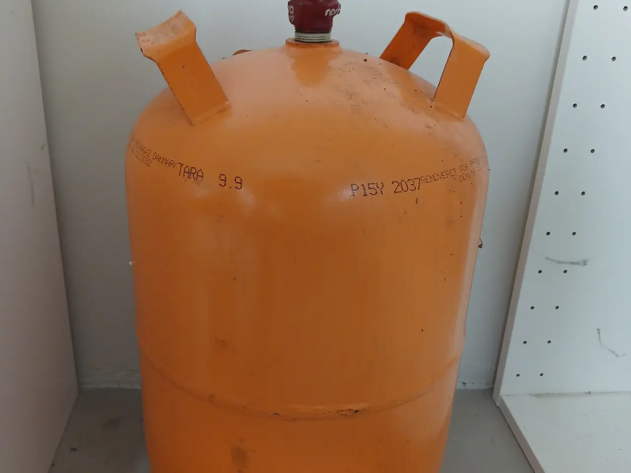 Billede 1 - 11 kg gasflaske fyldt og plomberet