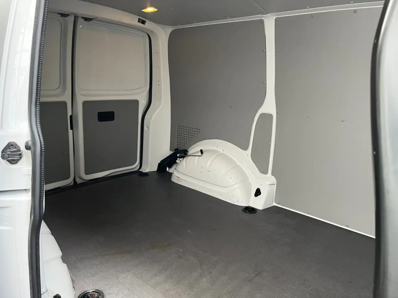 Billede 8 - VW Transporter 2,0 TDi 150 Kassevogn DSG kort