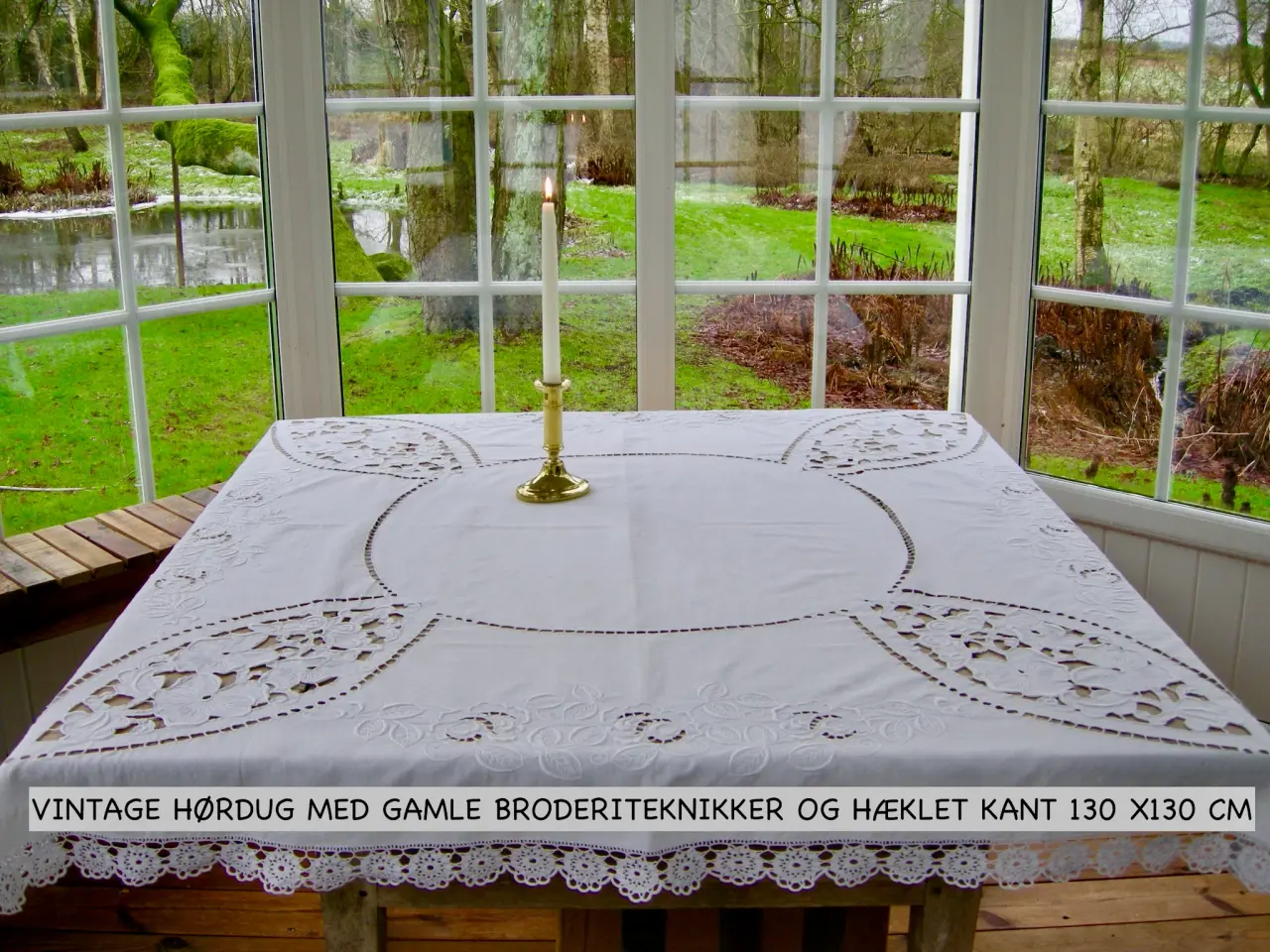 Billede 1 - 130 X 130 BRODERET HØRDUG - HÅNDBRODERET - HØR