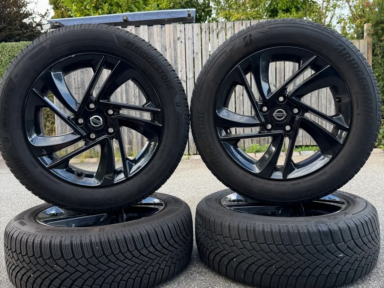 Billede 2 - Orginale Nissan hjul 17” med vinterdæk