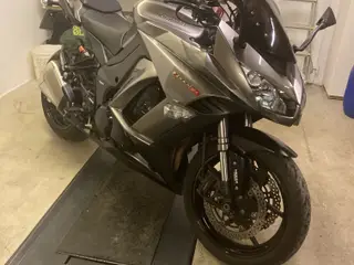 Kawasaki z 1000 sx
