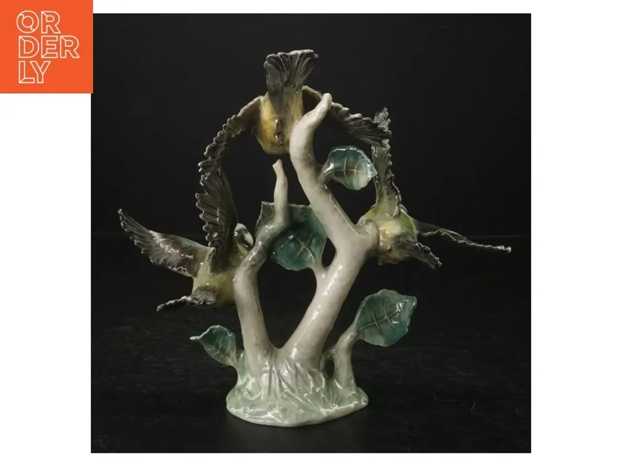 Billede 2 - Porcelænsfigur af mejser (str. H. 20 cm. b. 22 cm)