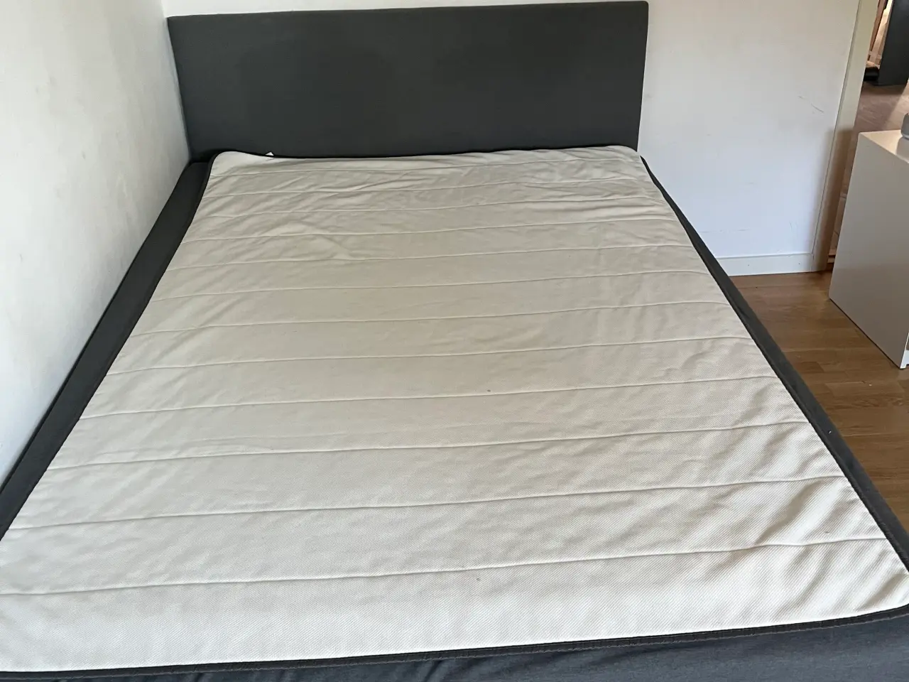 Billede 1 - Seng ikea 140x200