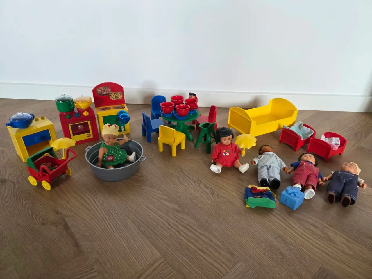 Billede 1 - Lego dukker
