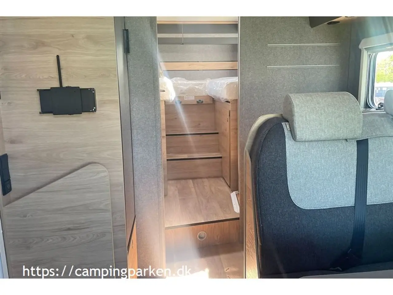 Billede 6 - 2024 - Dethleffs Just GO T7055 EB Lækker Dethleffs autocamper med enkeltsenge, automatgear og masser af udstyr