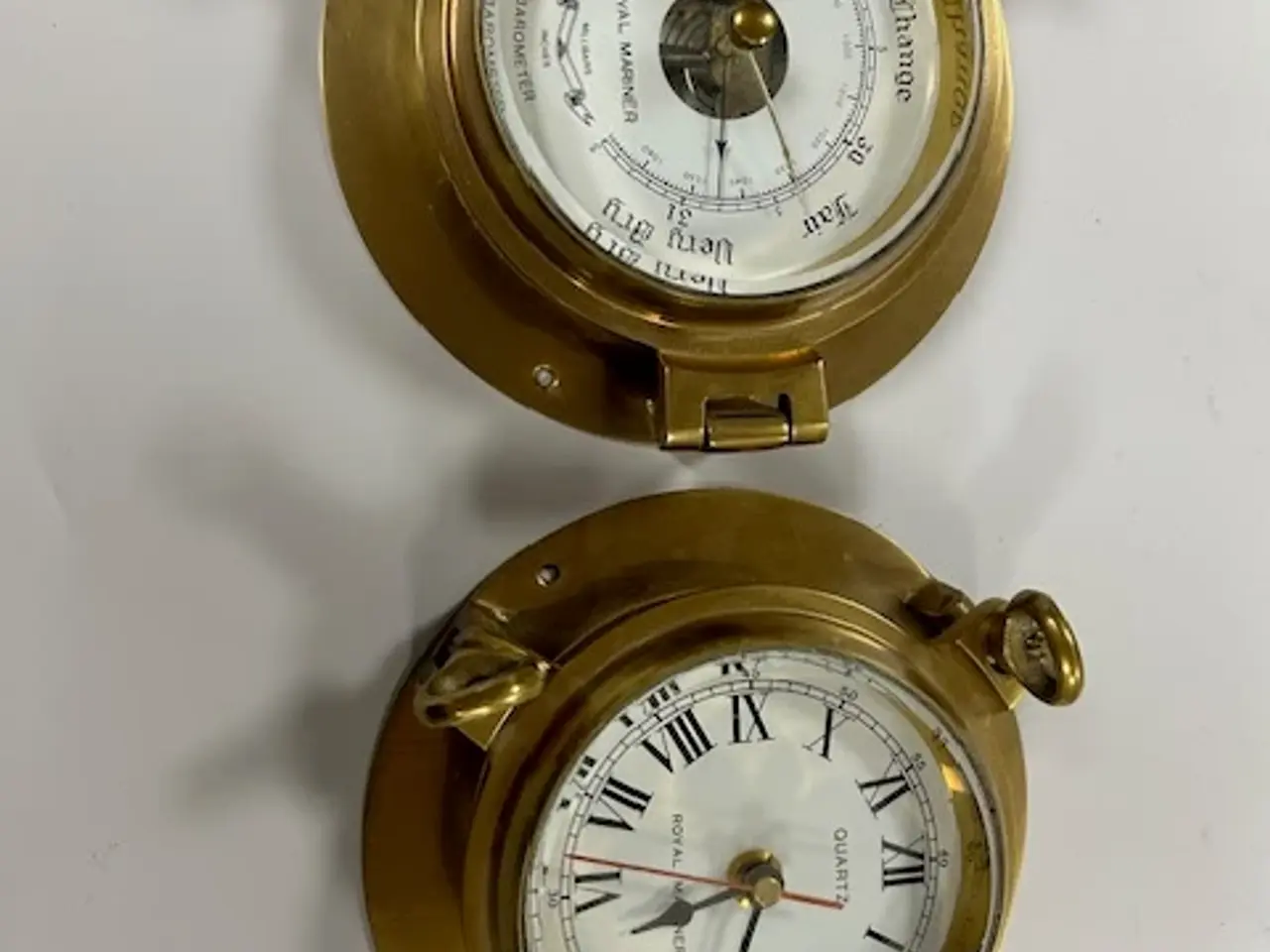 Billede 1 - Ur og barometer