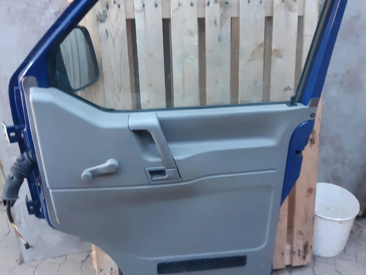 Billede 2 - VW transporter højre fordør