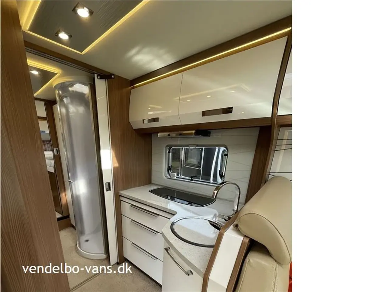 Billede 7 - 2016 - Bürstner Elegance I 910 G   Elegance - Danmarks mest velholdte autocamper