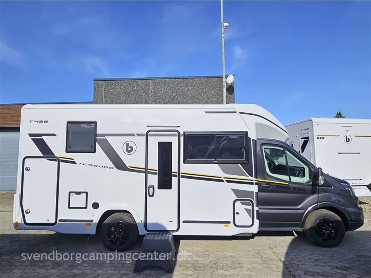 Billede 2 - 2027 - Benimar Tessoro T488