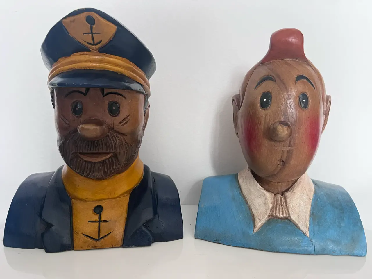 Billede 1 - Store flotte Tintin og Haddock buste figurer i træ