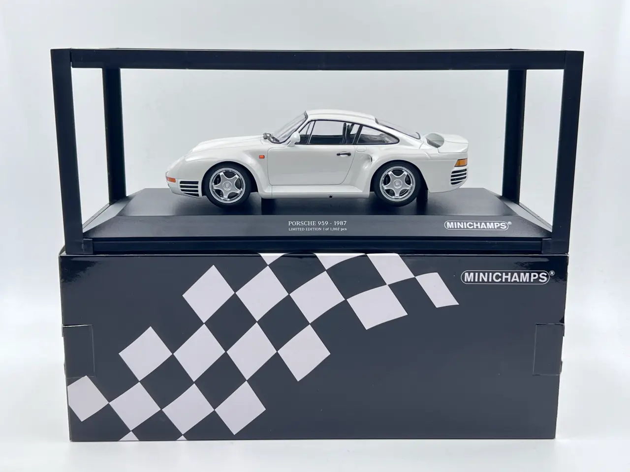 Billede 8 - 1986 Porsche 959 Coupé 1:18 Sjælden model