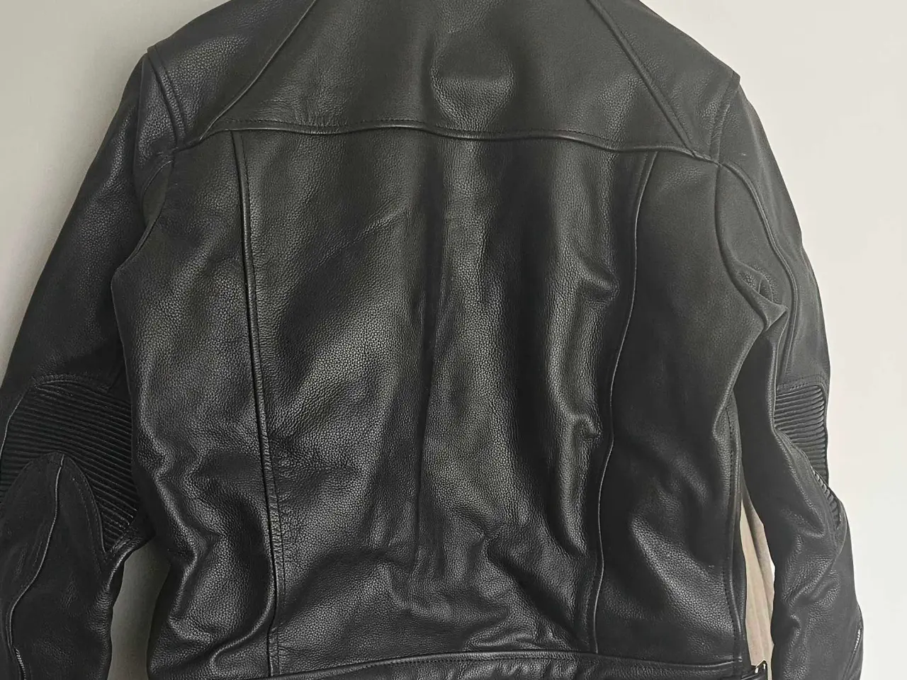 Billede 2 - Black Leather Jack | Medium