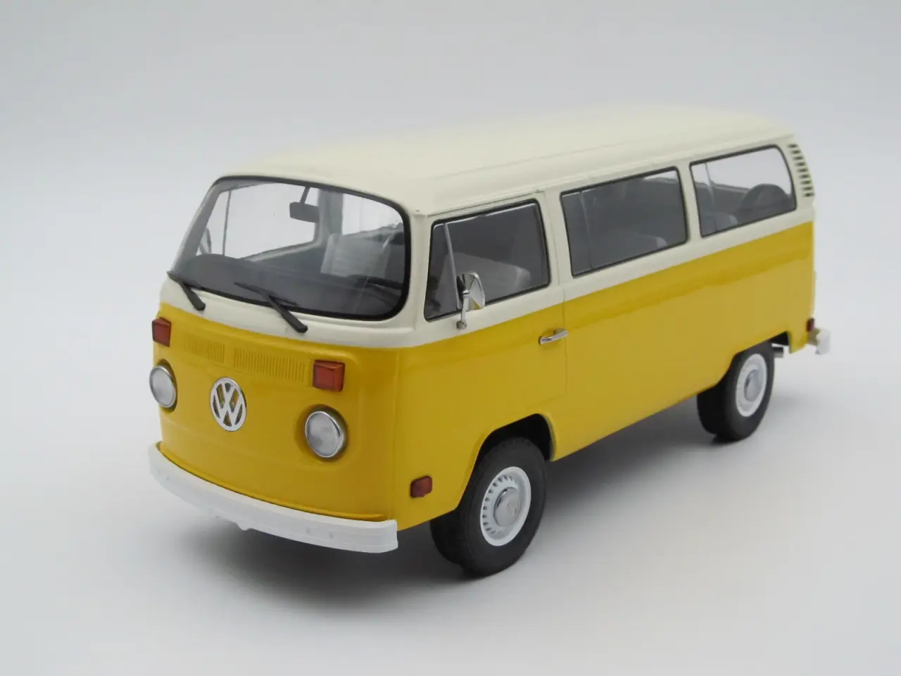 Billede 2 - 1978 VW T2b "Late Bay" Bus - 1:18