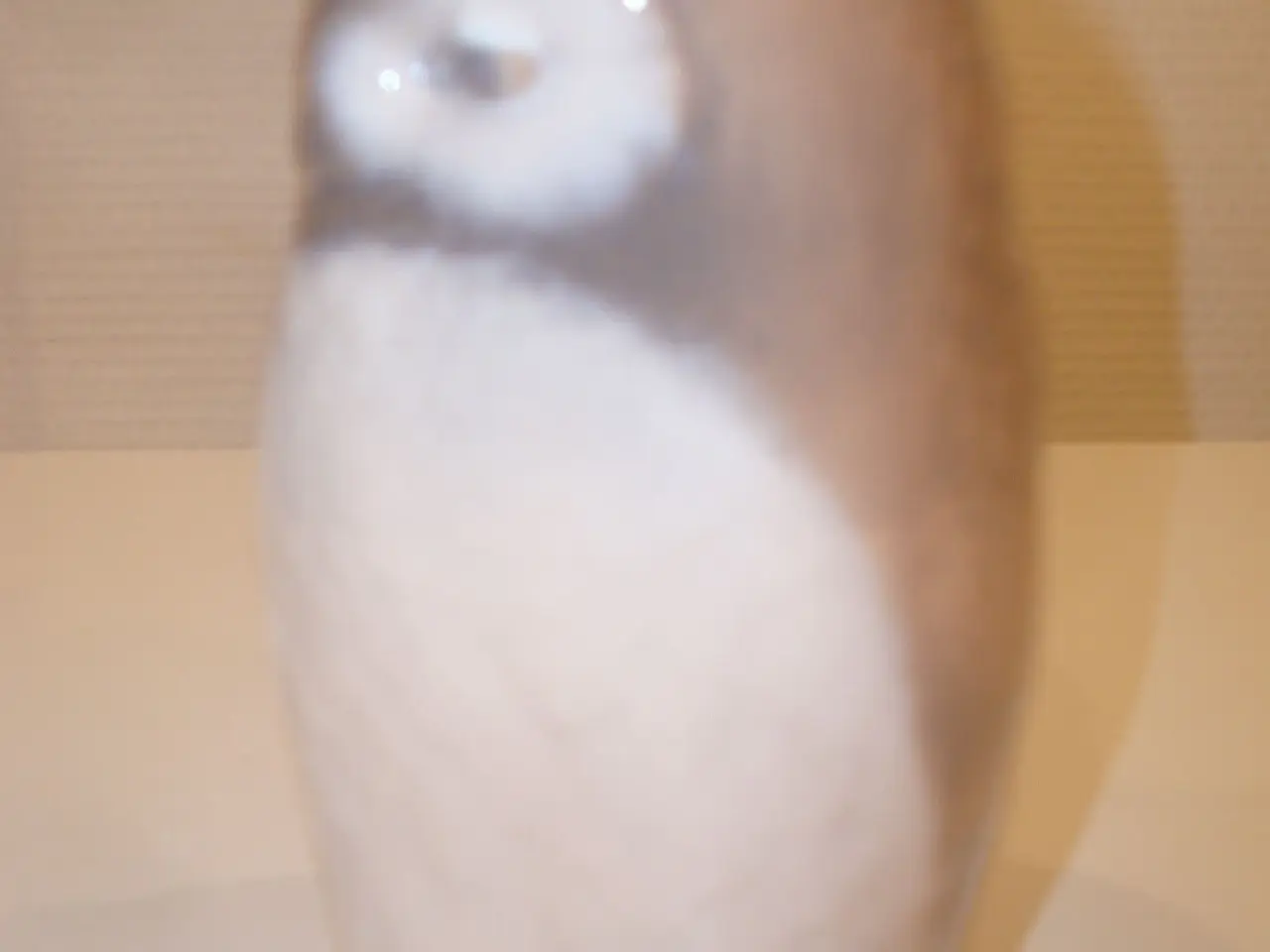 Billede 2 - Kgl UGLE nr 2999, højde ca 15 cm, hel og fejlfri