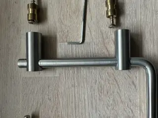 Toiletrulleholder: Cool Line + håndkl. holder