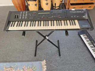 Keyboard på stativ SOLTON MS50