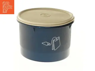 Plastikbeholder med låg fra Tupperware (str. Ø 14 cm længde 10,5 cm)