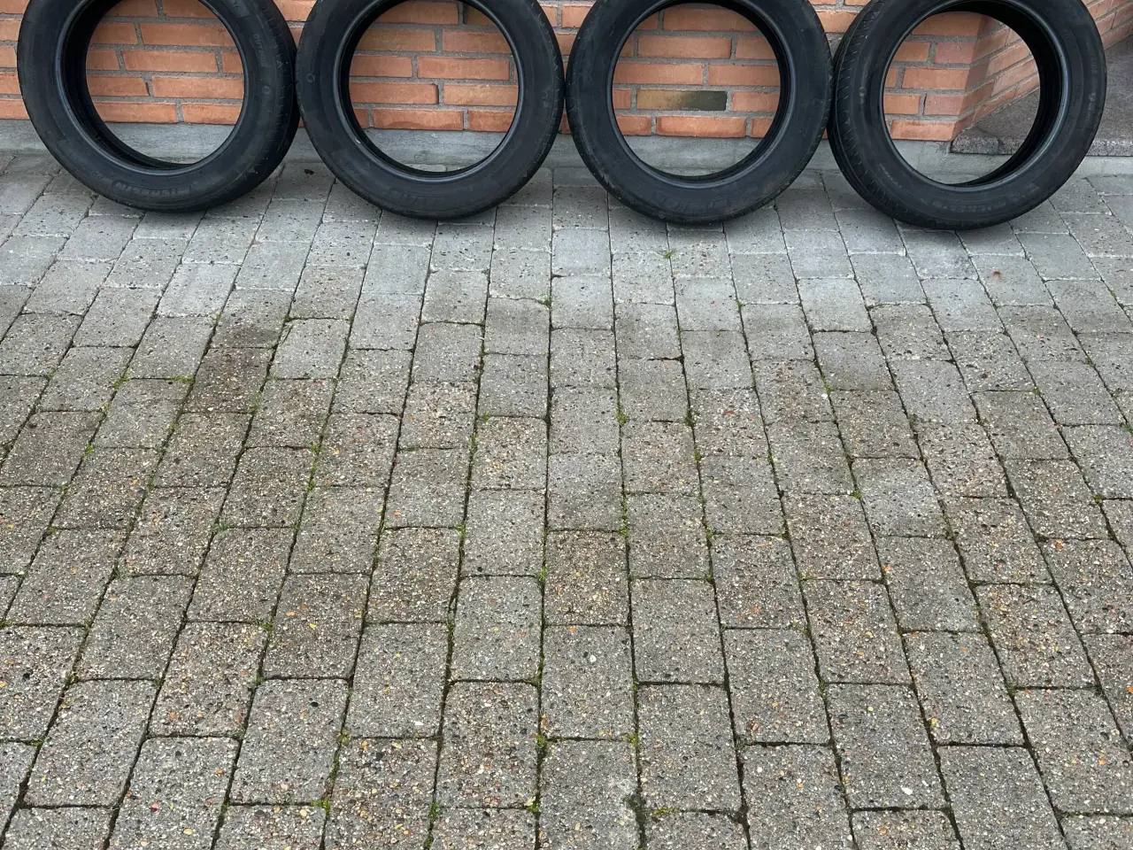 Billede 2 - Sommerdæk 195/55 r16