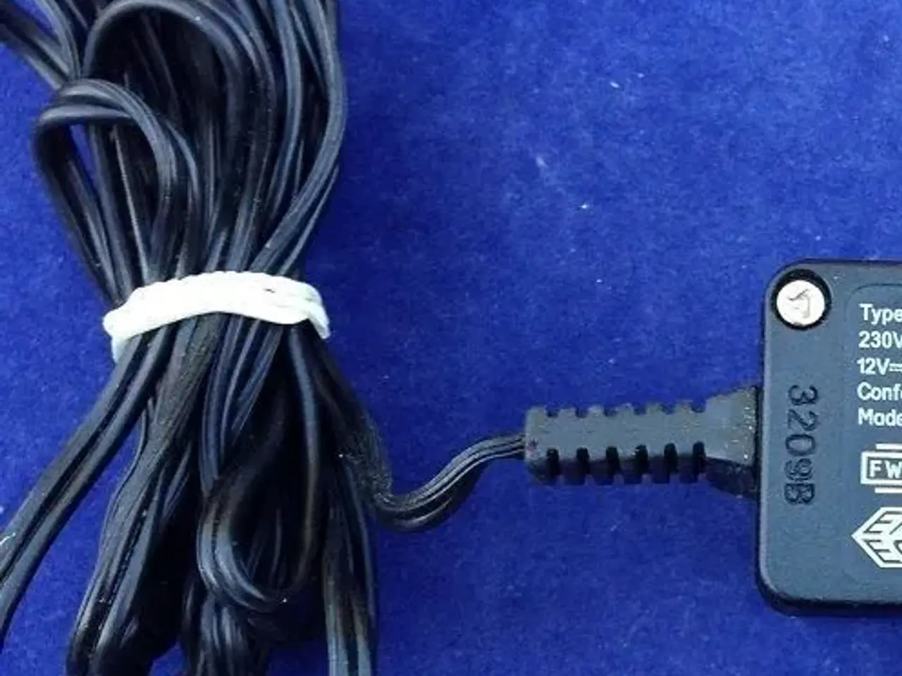 Billede 2 - Strømforsyning AC/DC Adaptor 12V= 1,4A til Triax
