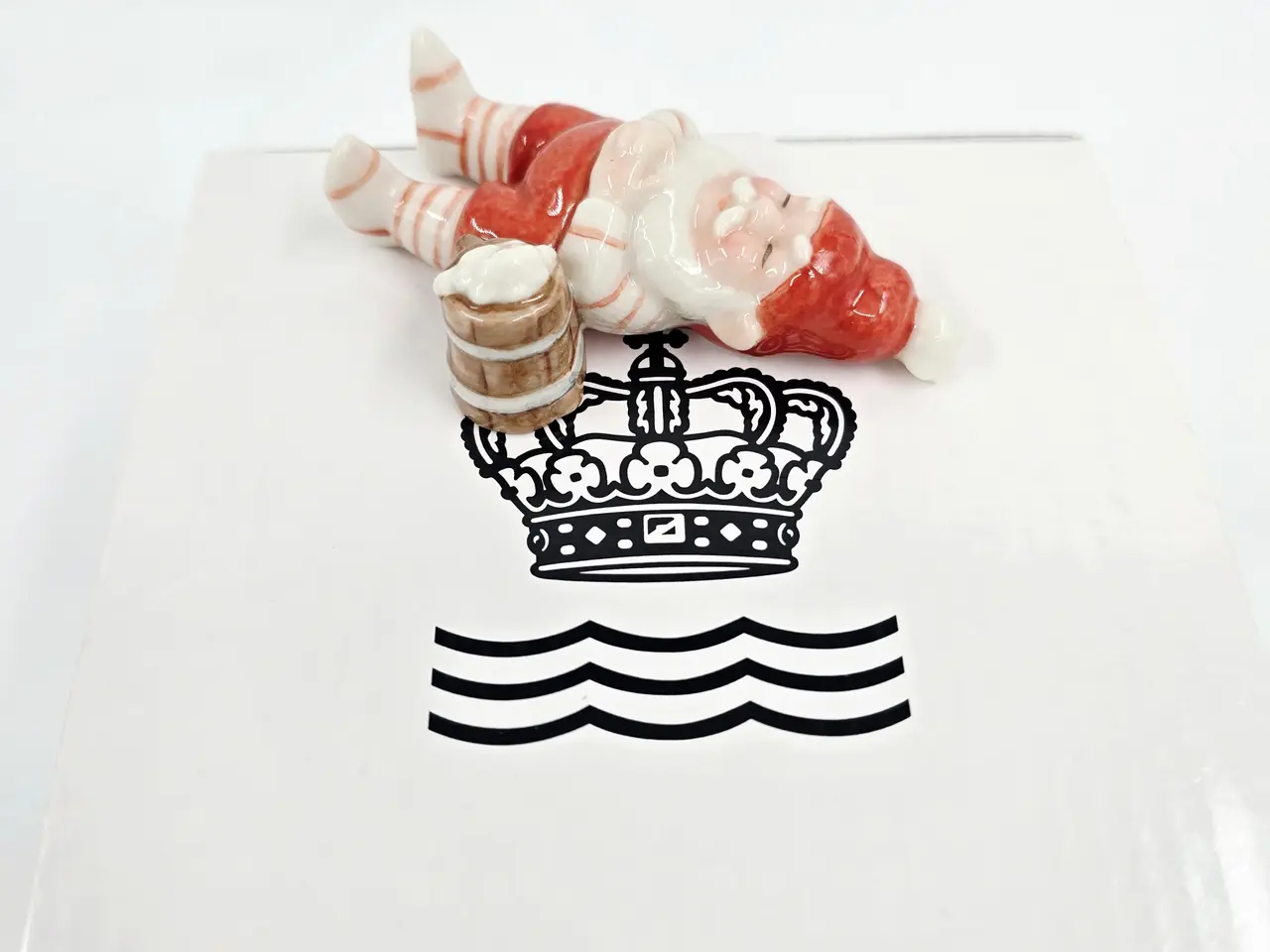 Billede 1 - Royal Copenhagen Pixie Nisse Sovende Med Ølkrus nr. 176. Sortering 1