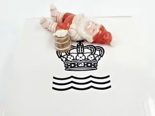 Royal Copenhagen Pixie Nisse Sovende Med Ølkrus nr. 176. Sortering 1
