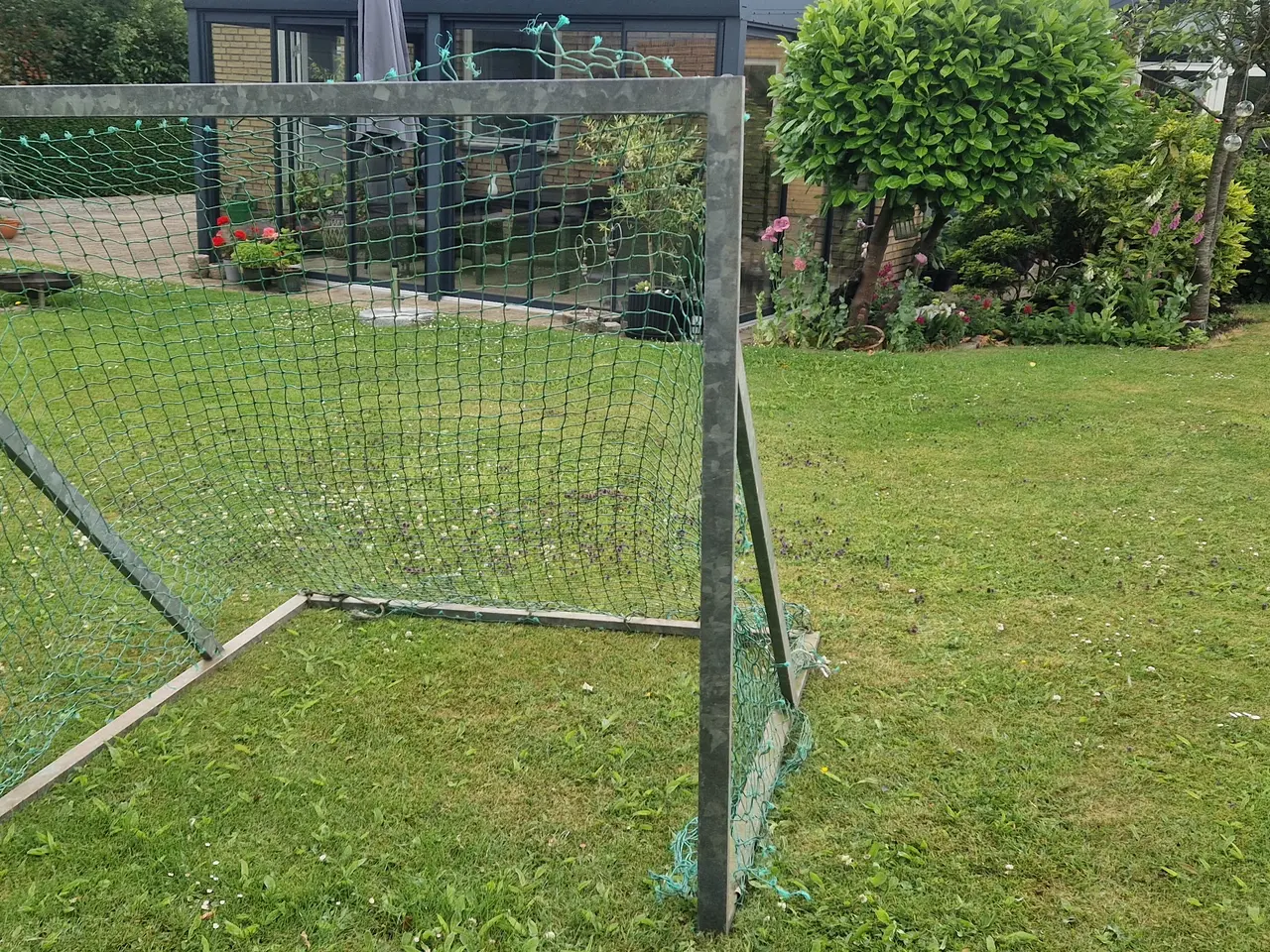 Billede 2 - Salg af 2 fodboldmål til haven/ parken