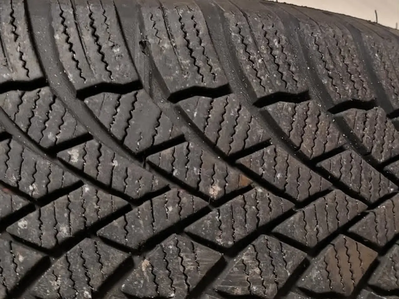 Billede 2 - 4 komplette Bridgestone vinterhjul – 14" stålfælge