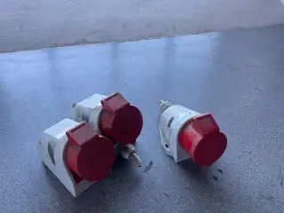 16 amp. Vægudtag